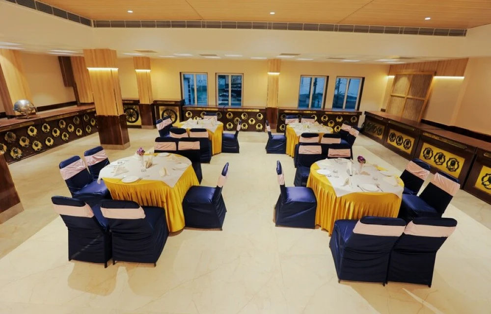 Blue Diamond The Hotel